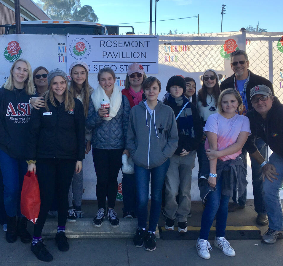 Rose Parade Float Decorating - 2018 (for 2019 parade)