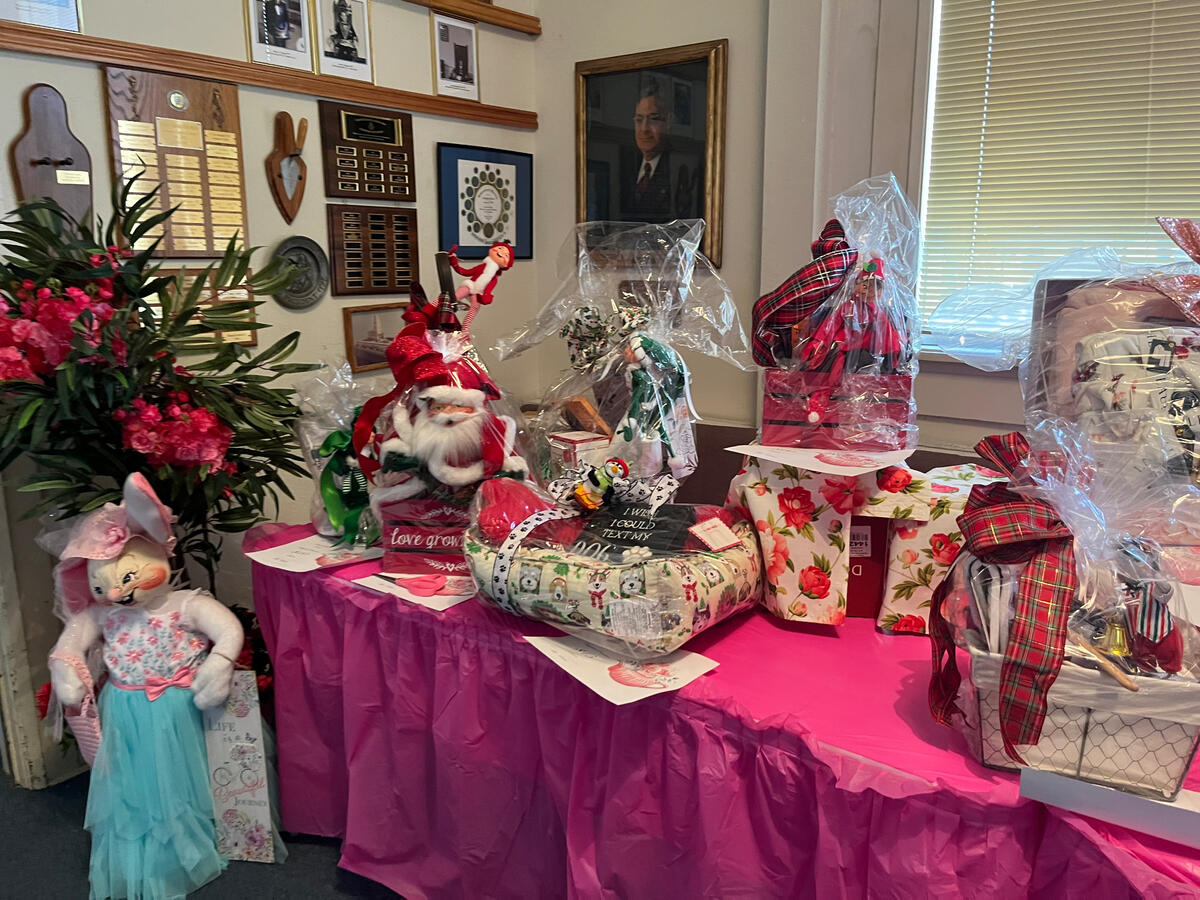 Fundraising for Scholarships - May 2023