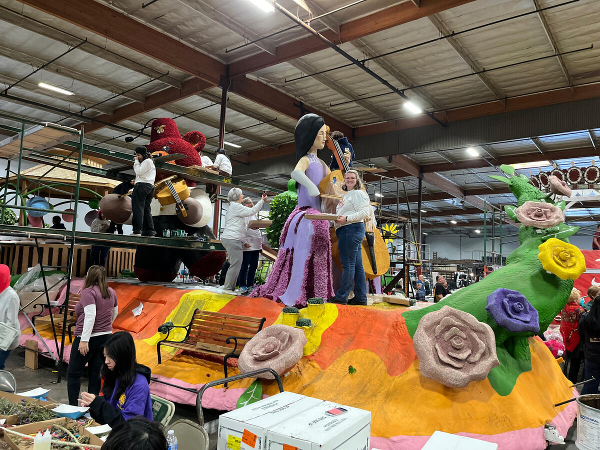 Rose Parade Float Decorating - Shriners&#39; Children&#39;s - 2023 (for 2024 parade)